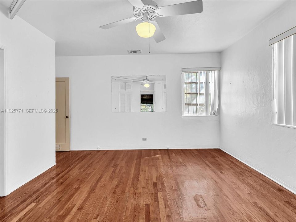 В аренду: $5,500 (3 спален, 3 ванн, 2363 Квадратных фут)