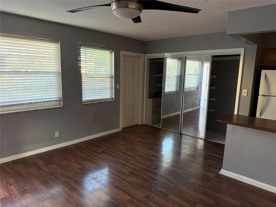 En Renta: $1,680 (2 camas, 1 baños, 800 Pies cuadrados)