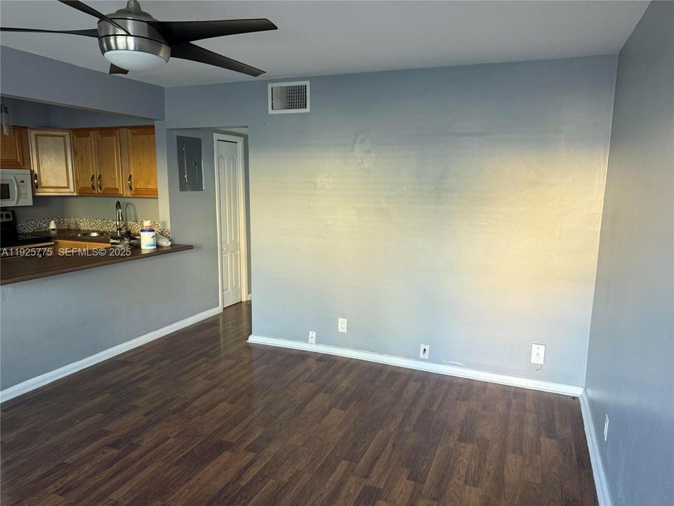 En Renta: $1,680 (2 camas, 1 baños, 800 Pies cuadrados)