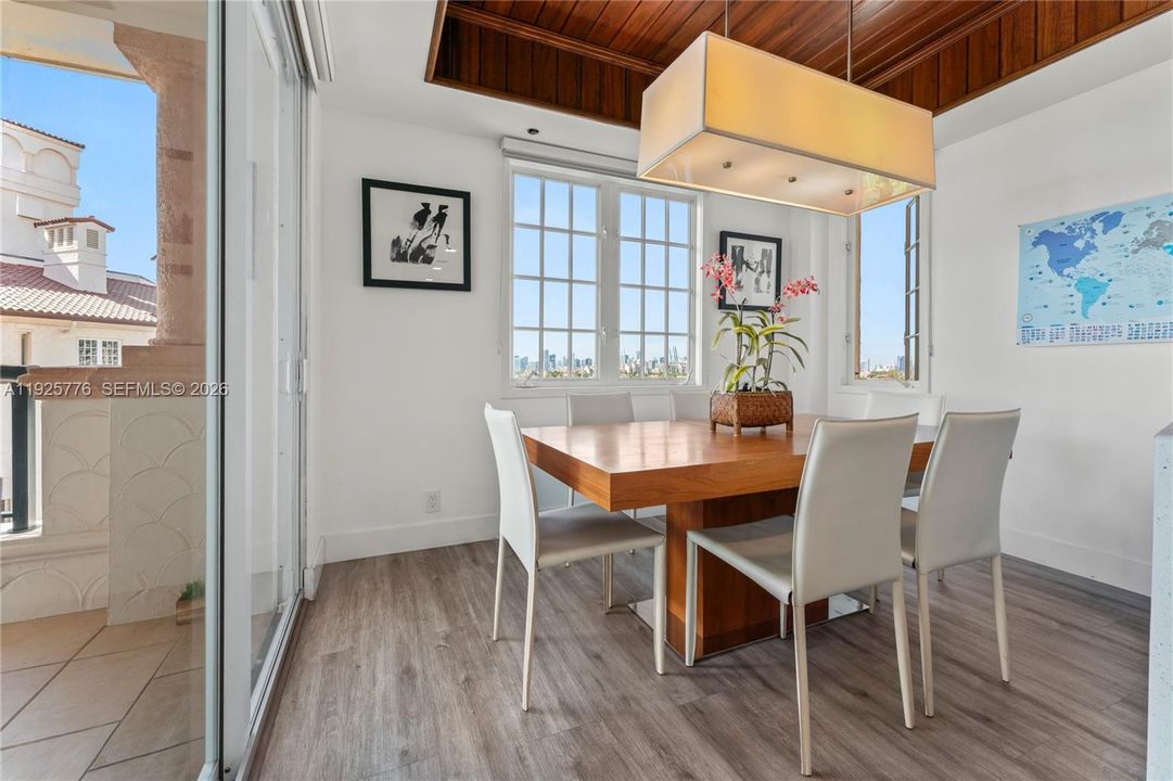 Breakfast Room