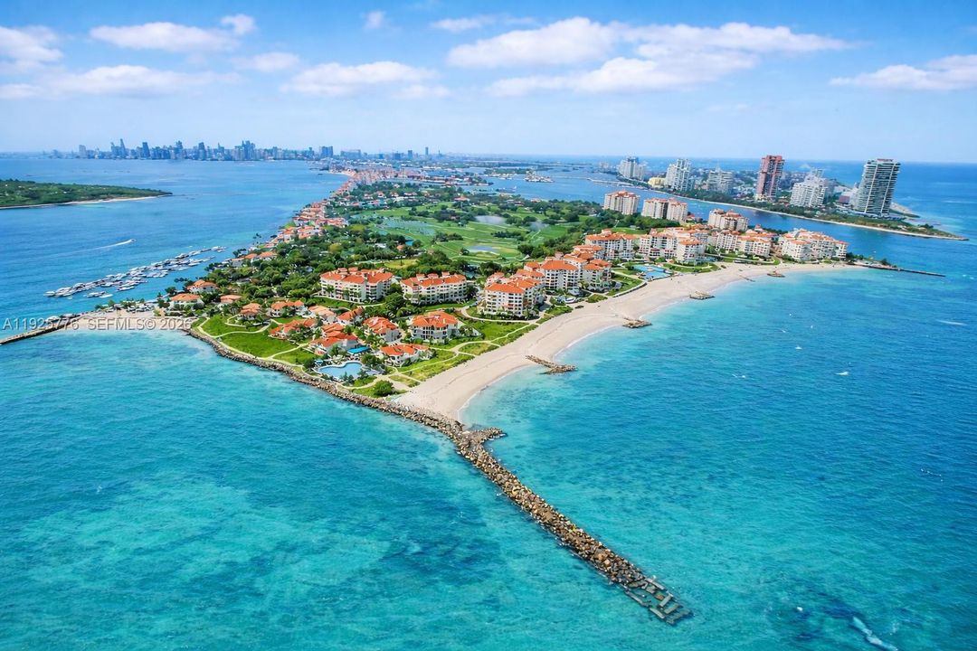 For Sale: $7,950,000 (4 beds, 3 baths, 3140 Square Feet)