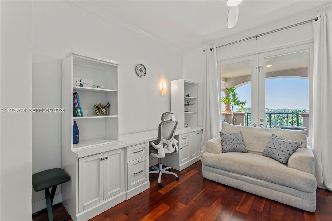 4th Bed/Office
