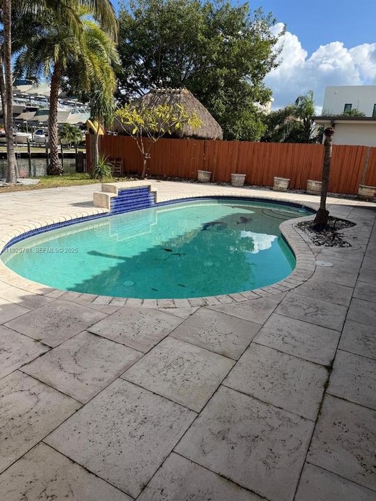 В аренду: $9,999 (4 спален, 3 ванн, 2123 Квадратных фут)