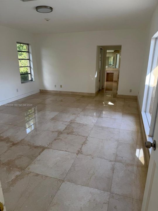 В аренду: $9,999 (4 спален, 3 ванн, 2123 Квадратных фут)