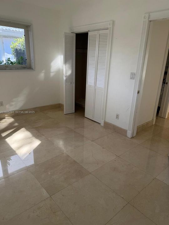 В аренду: $9,999 (4 спален, 3 ванн, 2123 Квадратных фут)