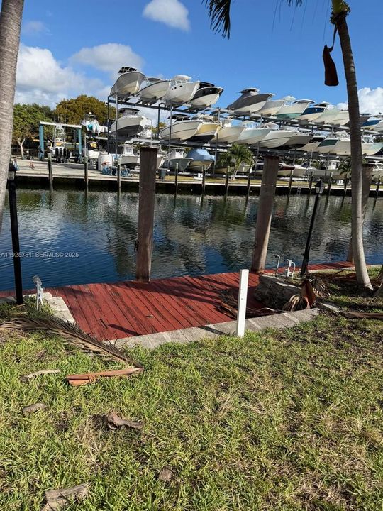 В аренду: $9,999 (4 спален, 3 ванн, 2123 Квадратных фут)