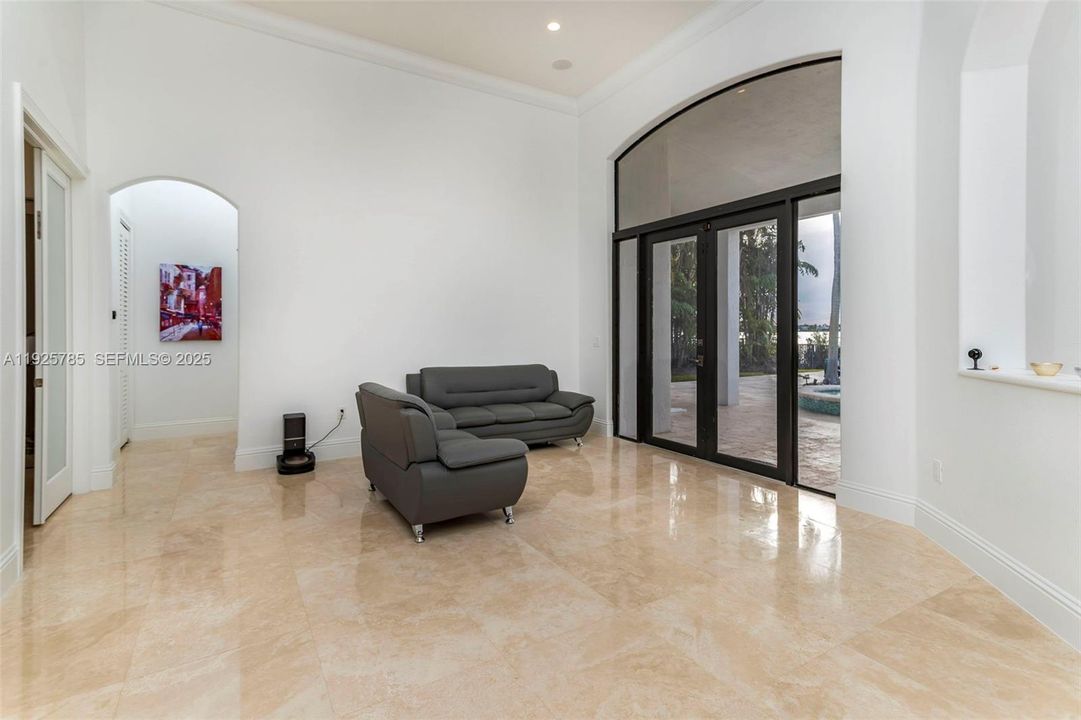 На продажу: $1,350,000 (5 спален, 3 ванн, 3061 Квадратных фут)