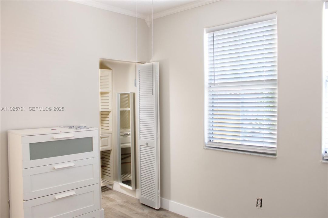 En Venta: $760,000 (3 camas, 2 baños, 1760 Pies cuadrados)