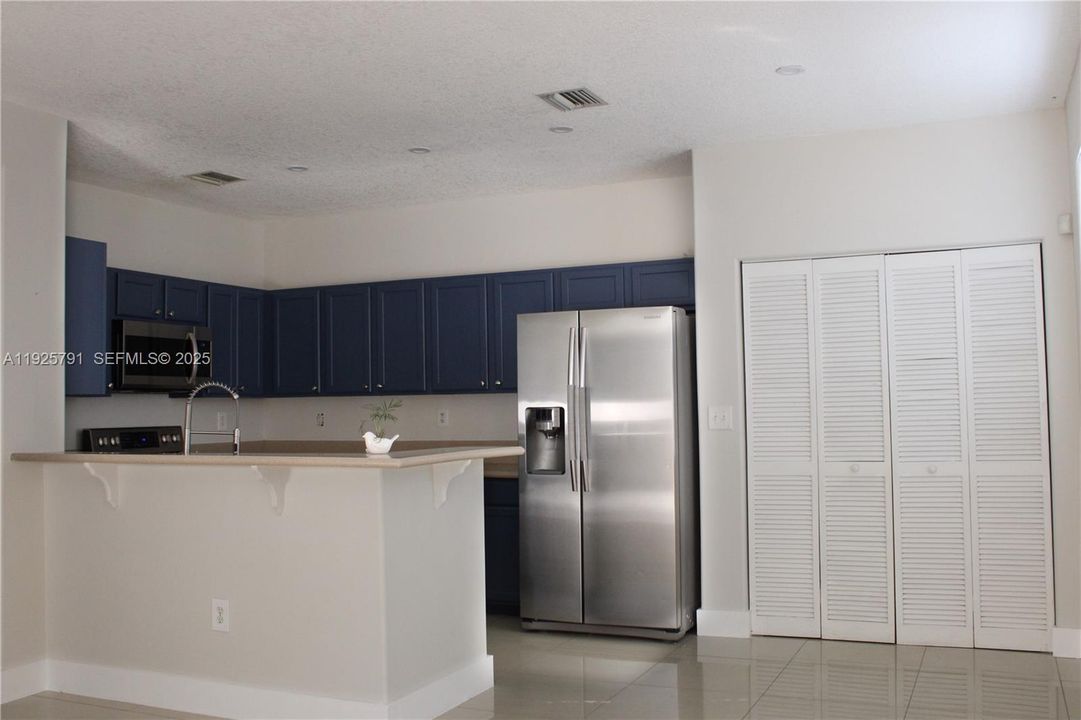 En Venta: $760,000 (3 camas, 2 baños, 1760 Pies cuadrados)