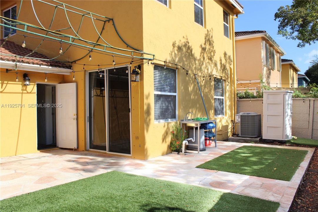 En Venta: $760,000 (3 camas, 2 baños, 1760 Pies cuadrados)