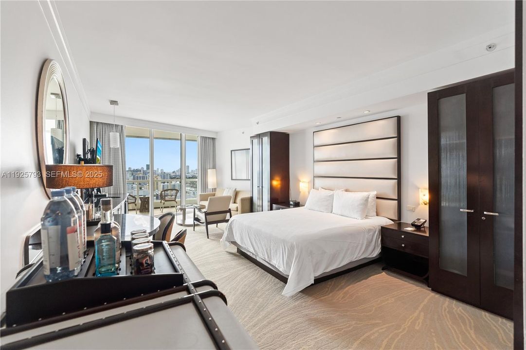 待售: $979,000 (0 贝兹, 1 浴室, 538 平方英尺)