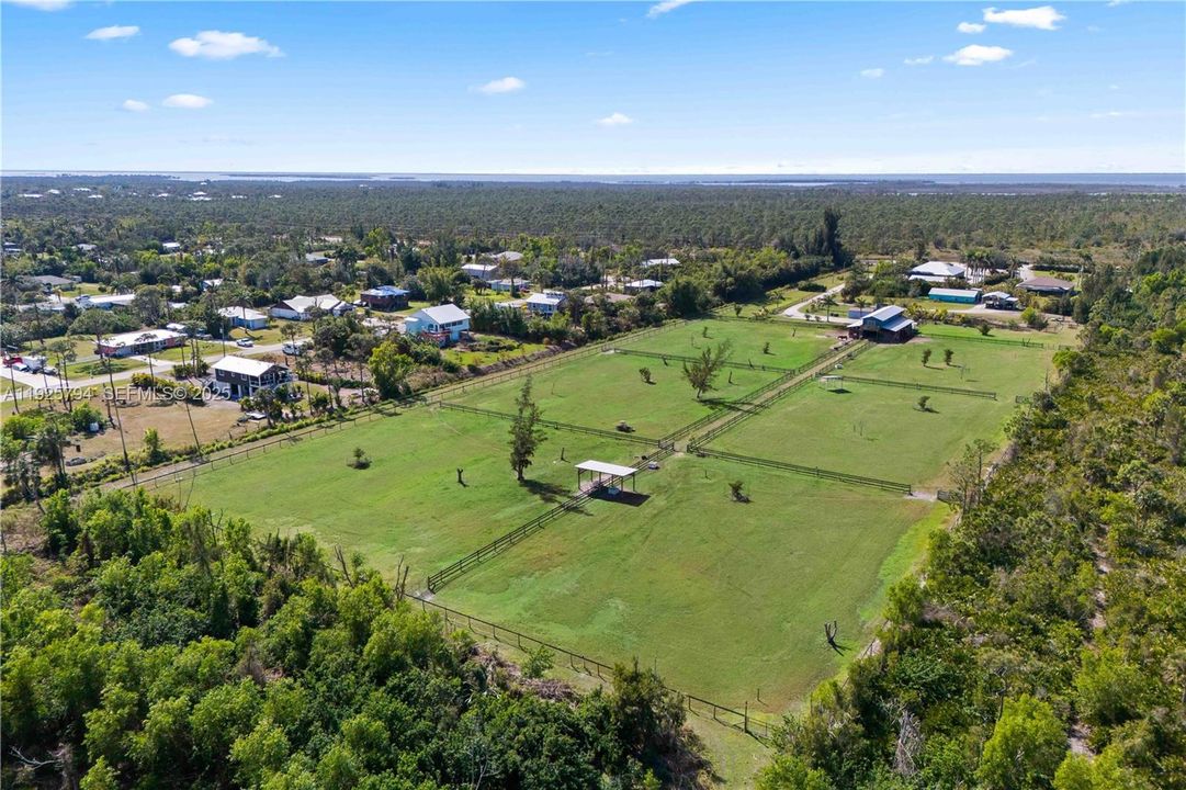 待售: $998,888 (2 贝兹, 2 浴室, 0 平方英尺)