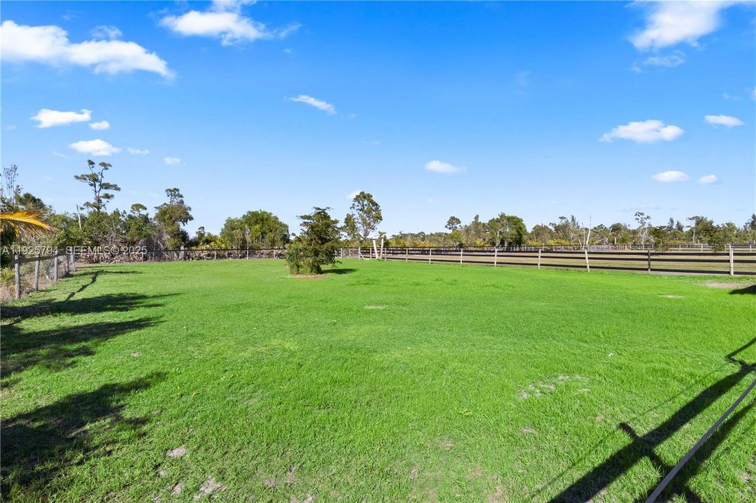 待售: $998,888 (2 贝兹, 2 浴室, 0 平方英尺)