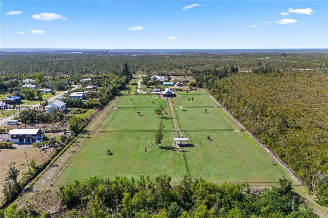 待售: $998,888 (2 贝兹, 2 浴室, 0 平方英尺)