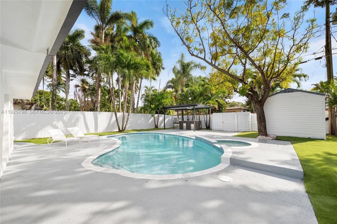 На продажу: $1,200,000 (3 спален, 3 ванн, 2029 Квадратных фут)