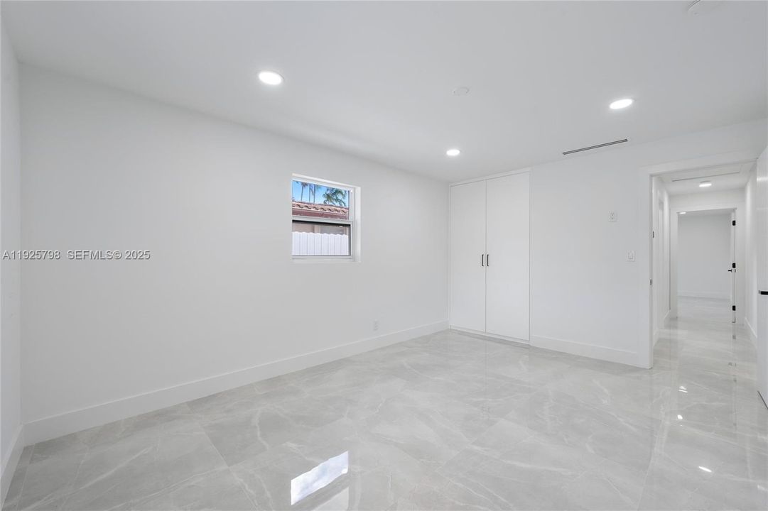 На продажу: $1,200,000 (3 спален, 3 ванн, 2029 Квадратных фут)