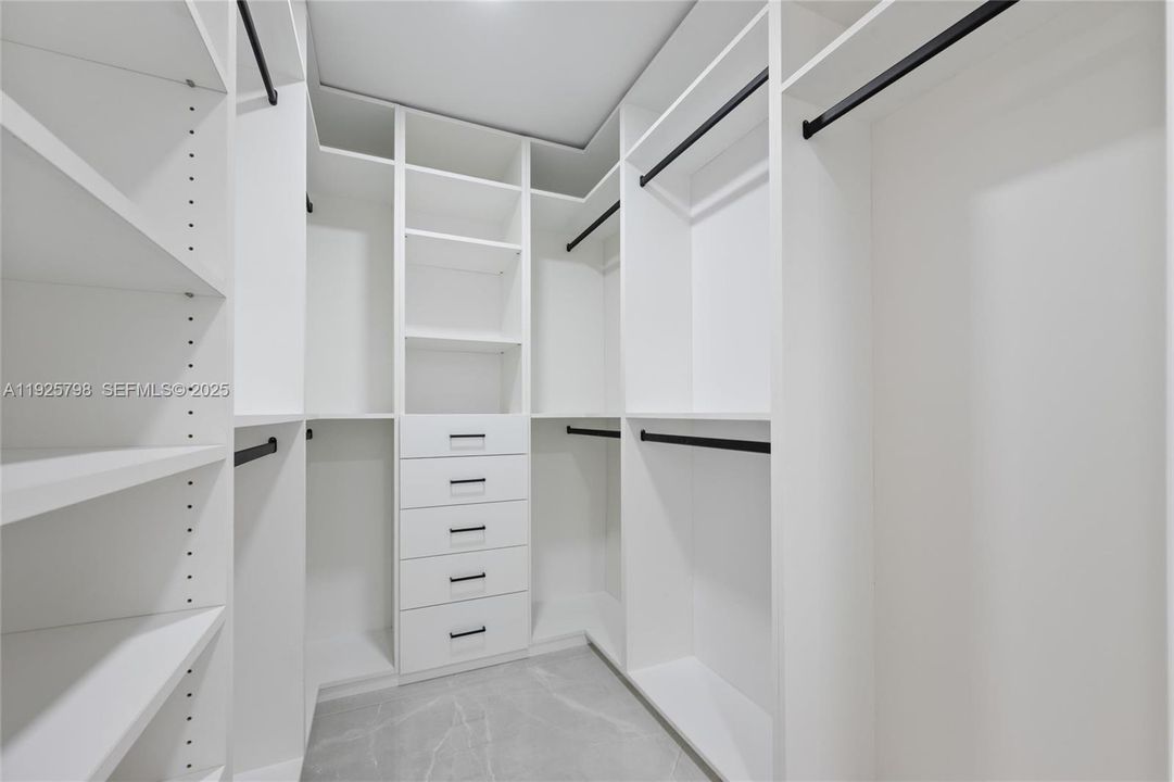 На продажу: $1,200,000 (3 спален, 3 ванн, 2029 Квадратных фут)