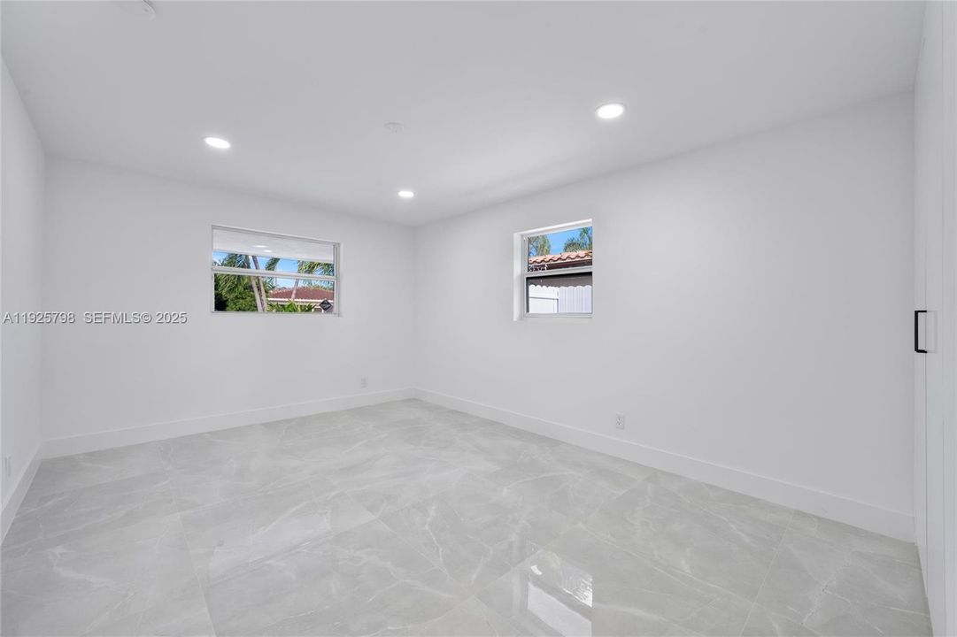 На продажу: $1,200,000 (3 спален, 3 ванн, 2029 Квадратных фут)