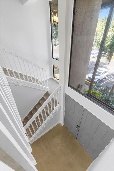 En Venta: $429,000 (3 camas, 2 baños, 1840 Pies cuadrados)