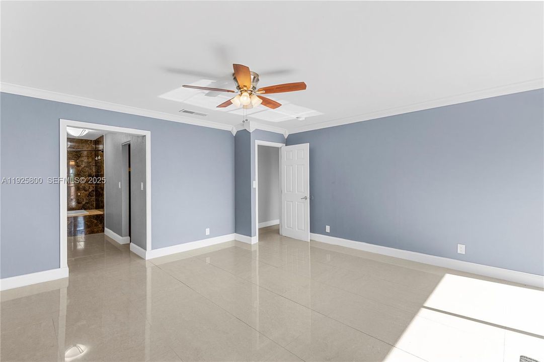 En Venta: $429,000 (3 camas, 2 baños, 1840 Pies cuadrados)