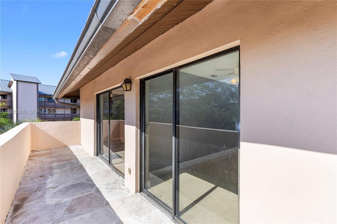 En Venta: $429,000 (3 camas, 2 baños, 1840 Pies cuadrados)