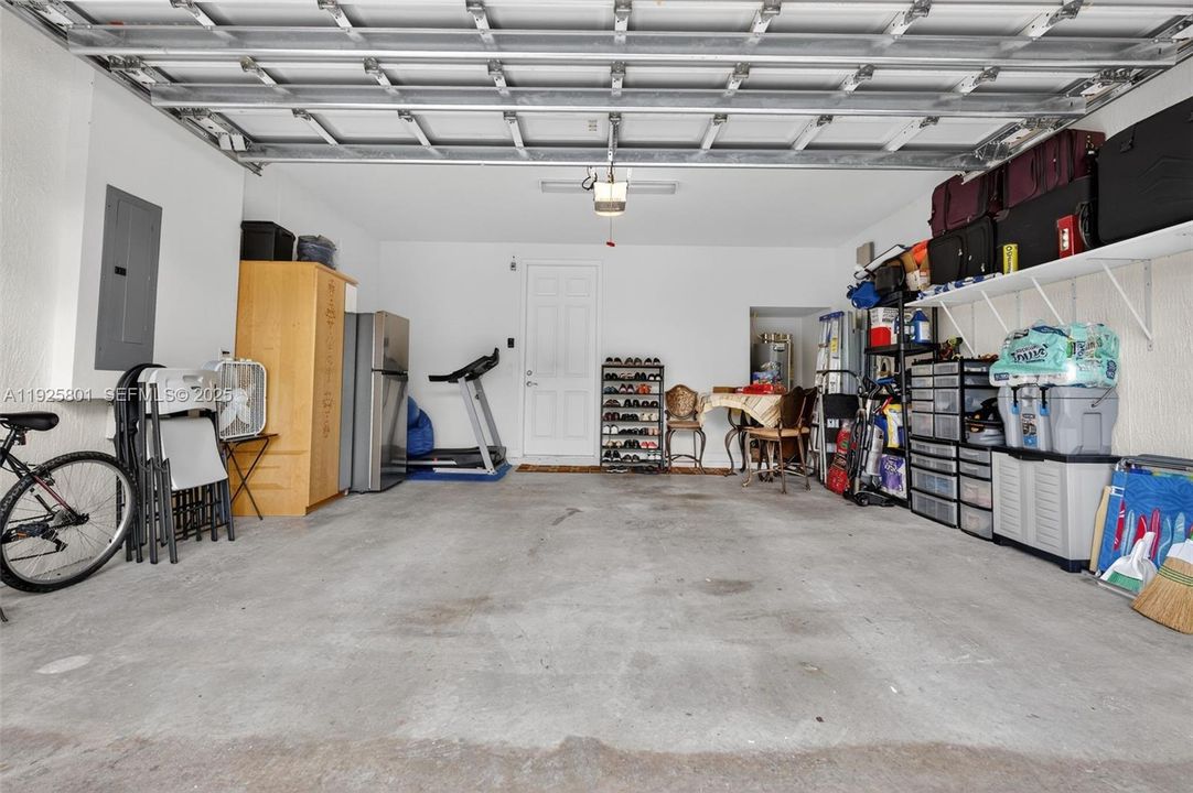 En Venta: $605,000 (4 camas, 3 baños, 1892 Pies cuadrados)