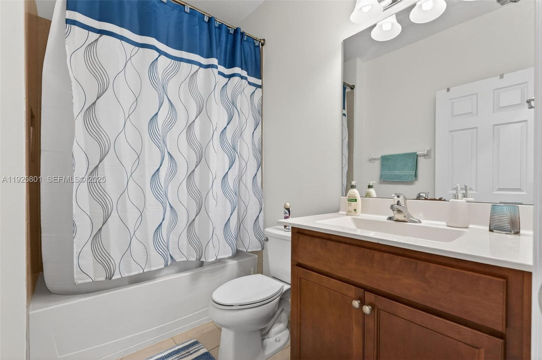 En Venta: $605,000 (4 camas, 3 baños, 1892 Pies cuadrados)