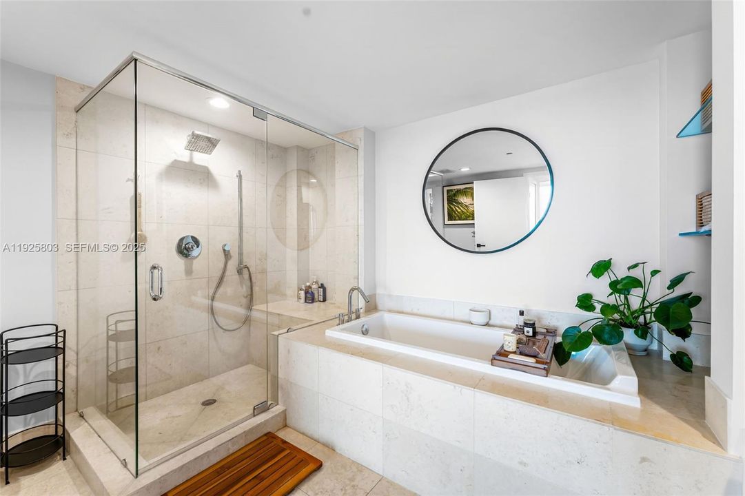 For Sale: $2,200,000 (3 beds, 2 baths, 1825 Square Feet)