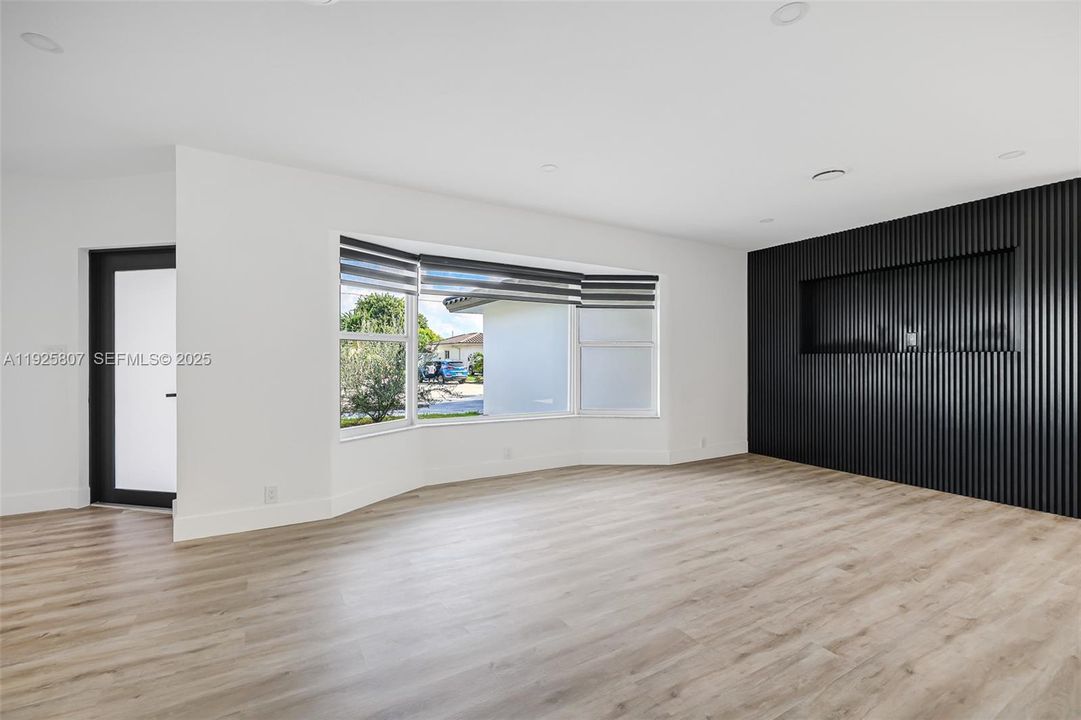 На продажу: $880,000 (3 спален, 2 ванн, 1870 Квадратных фут)