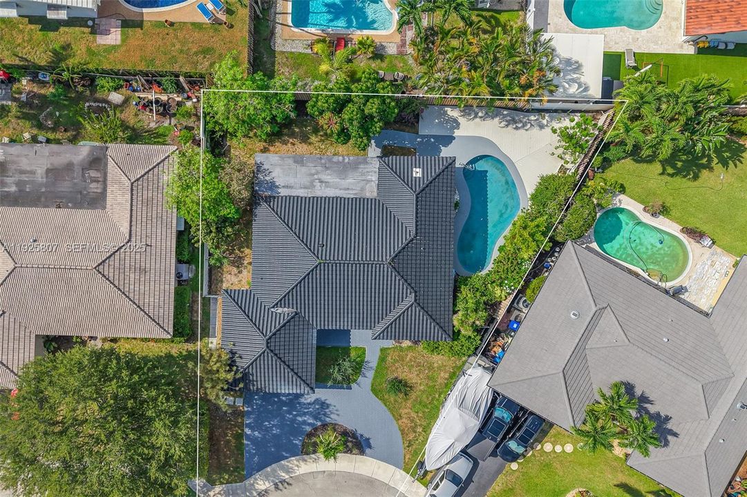 На продажу: $880,000 (3 спален, 2 ванн, 1870 Квадратных фут)