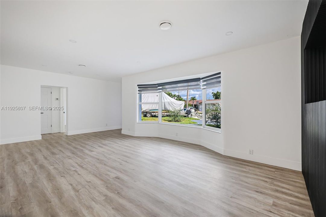 На продажу: $880,000 (3 спален, 2 ванн, 1870 Квадратных фут)