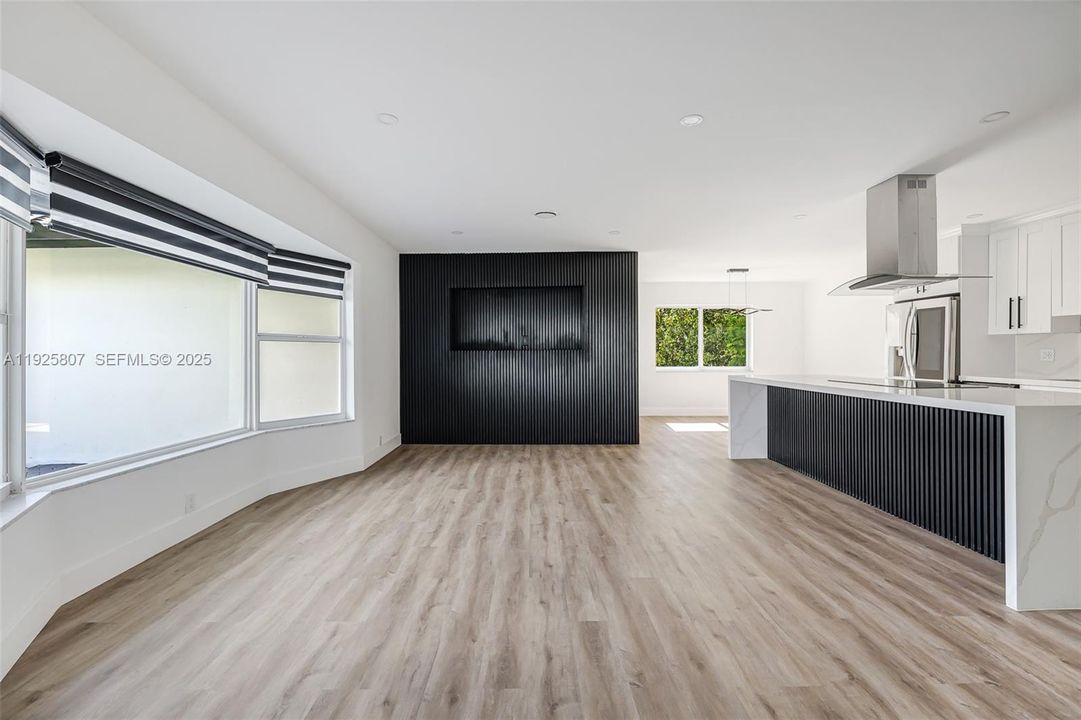 На продажу: $880,000 (3 спален, 2 ванн, 1870 Квадратных фут)