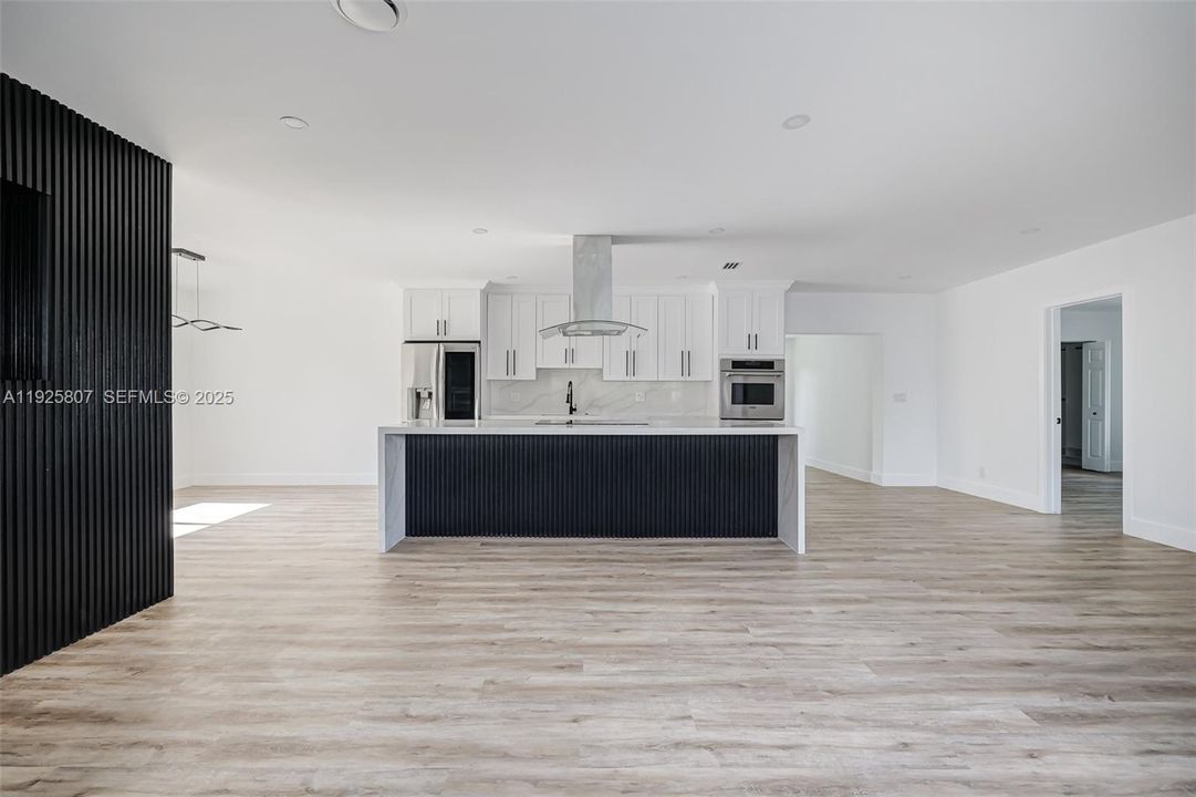 На продажу: $880,000 (3 спален, 2 ванн, 1870 Квадратных фут)