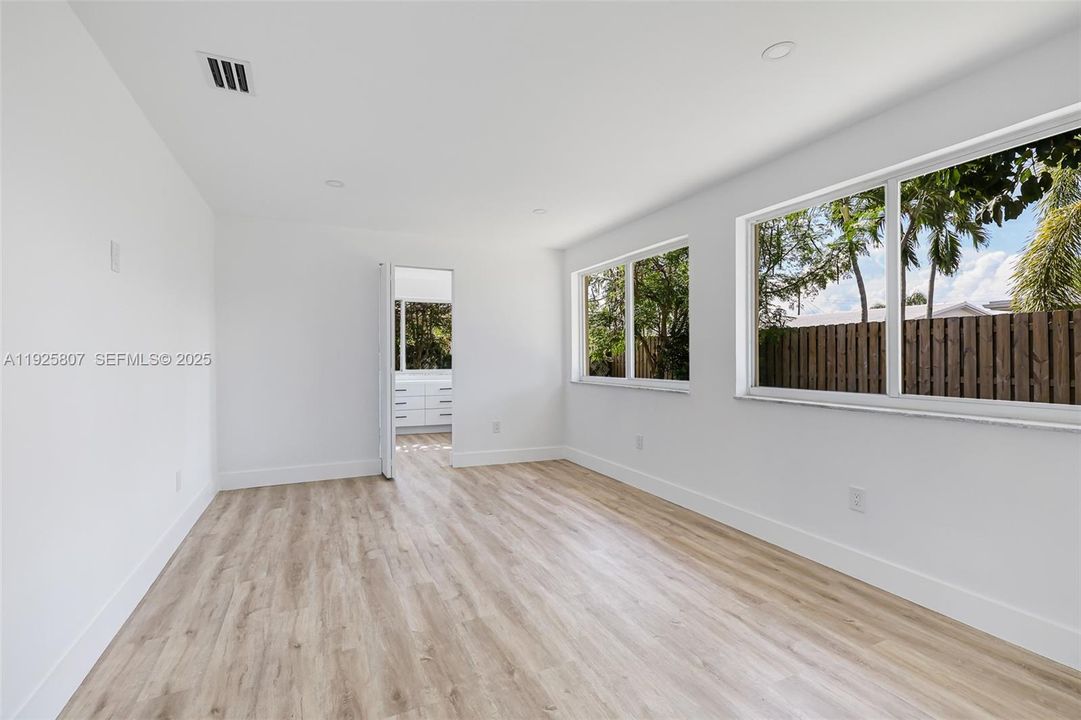 На продажу: $880,000 (3 спален, 2 ванн, 1870 Квадратных фут)