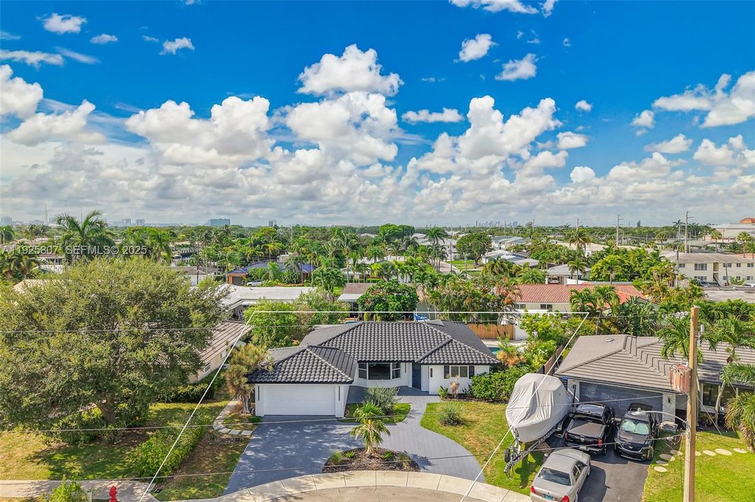 На продажу: $880,000 (3 спален, 2 ванн, 1870 Квадратных фут)