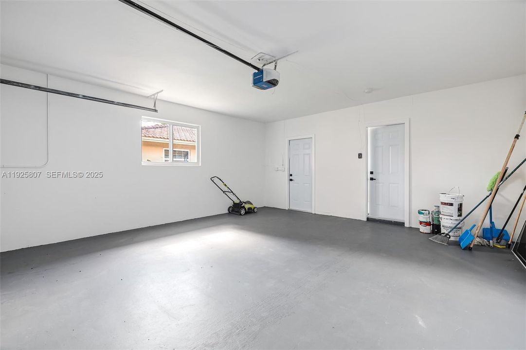 На продажу: $880,000 (3 спален, 2 ванн, 1870 Квадратных фут)