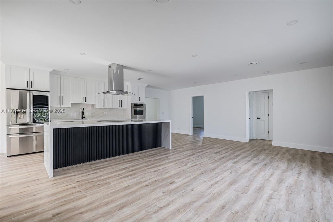 На продажу: $880,000 (3 спален, 2 ванн, 1870 Квадратных фут)