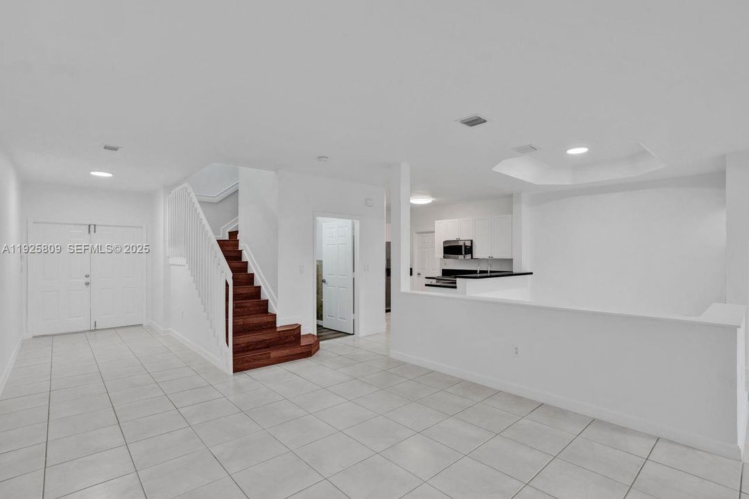 For Sale: $940,000 (4 beds, 2 baths, 2105 Square Feet)