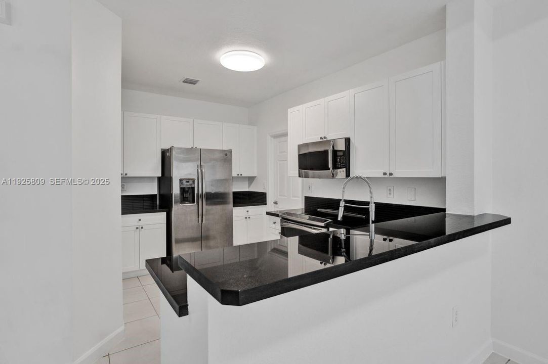 For Sale: $940,000 (4 beds, 2 baths, 2105 Square Feet)