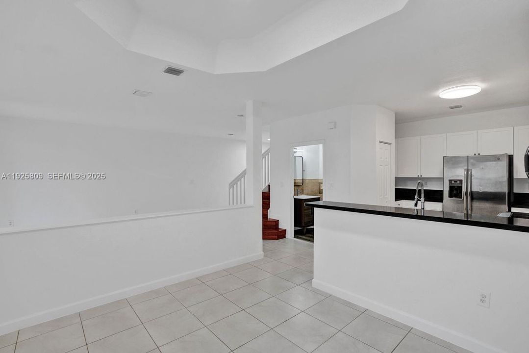 For Sale: $940,000 (4 beds, 2 baths, 2105 Square Feet)