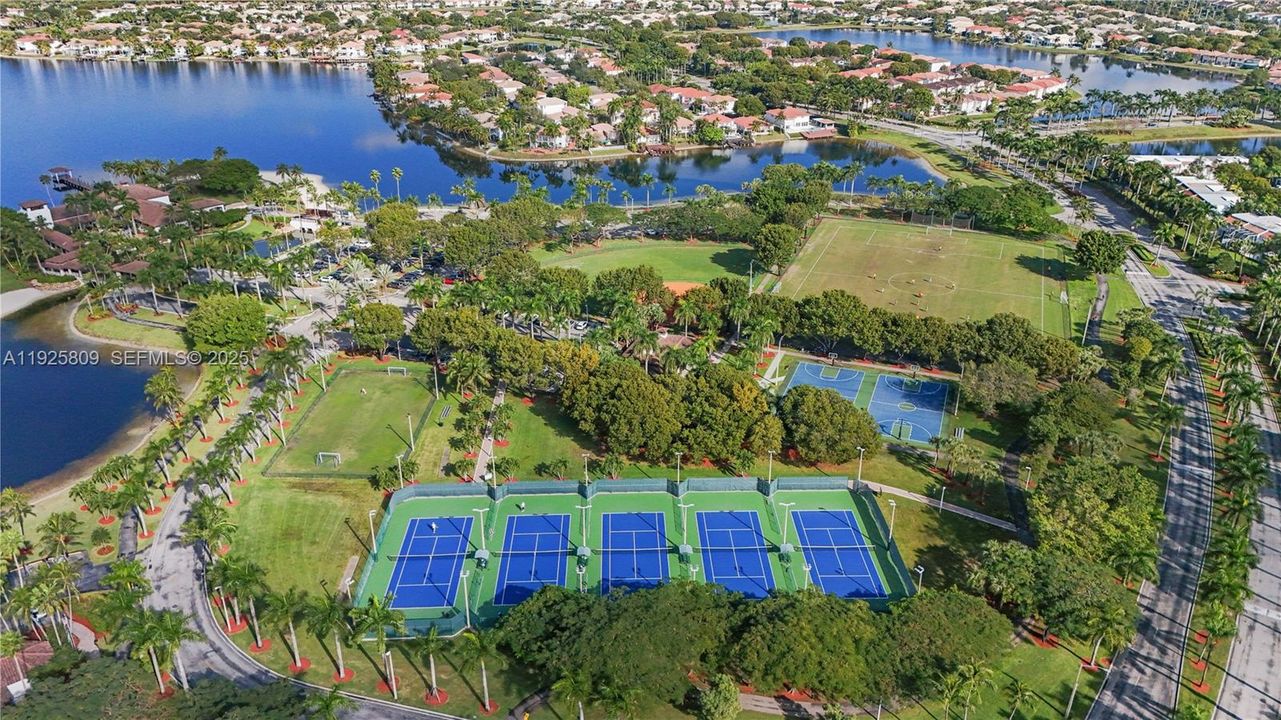 For Sale: $940,000 (4 beds, 2 baths, 2105 Square Feet)