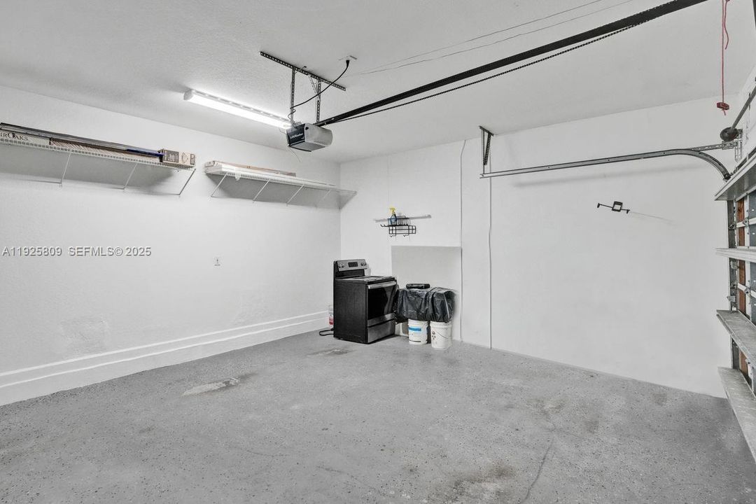 For Sale: $940,000 (4 beds, 2 baths, 2105 Square Feet)