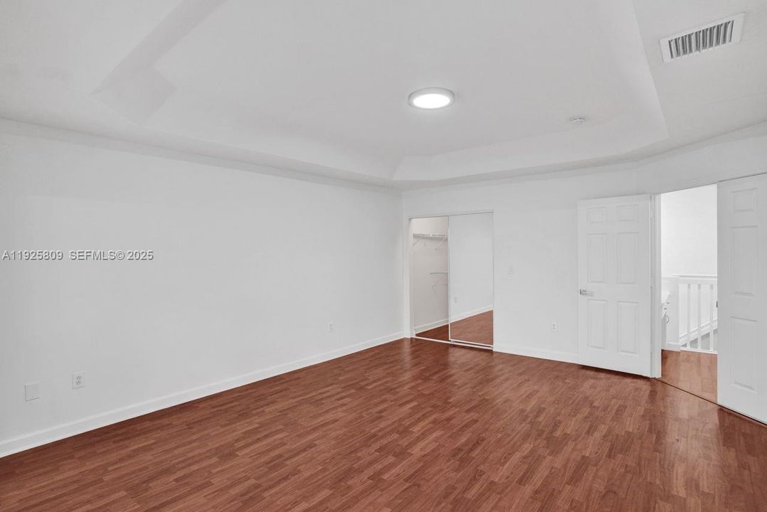 For Sale: $940,000 (4 beds, 2 baths, 2105 Square Feet)