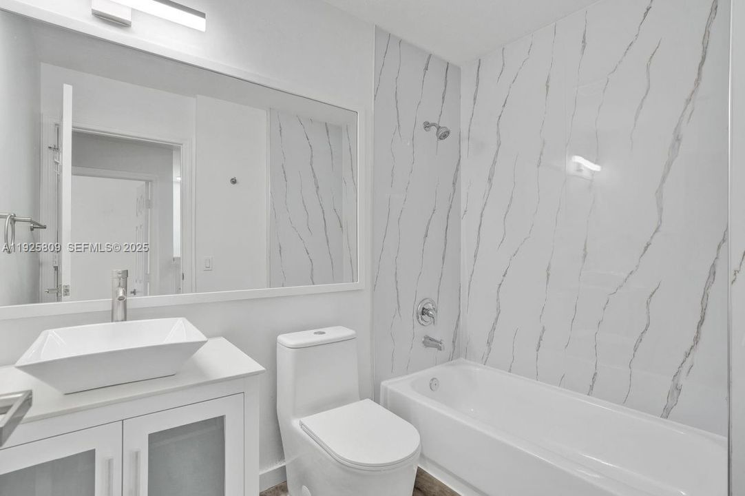 For Sale: $940,000 (4 beds, 2 baths, 2105 Square Feet)