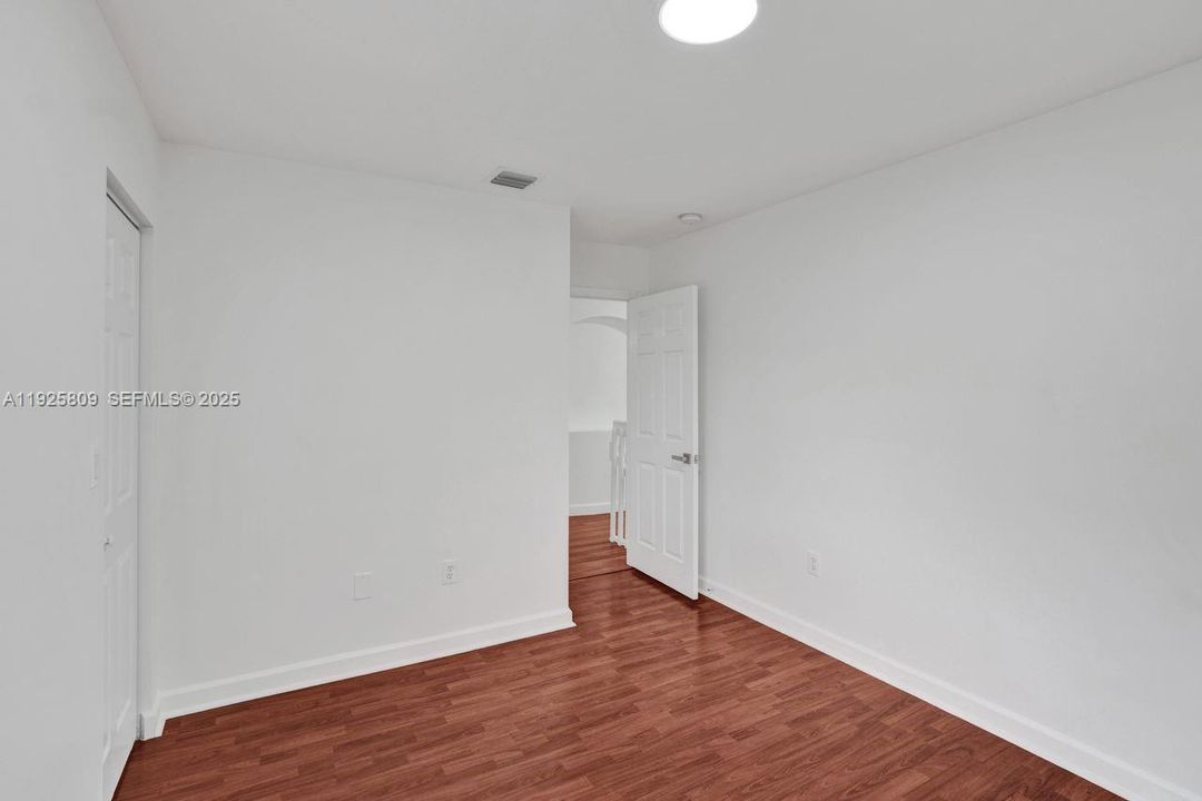 For Sale: $940,000 (4 beds, 2 baths, 2105 Square Feet)