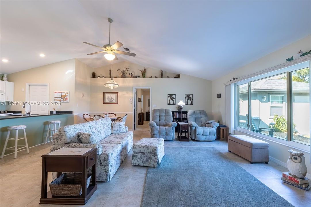 Office/library/3rd bedroom