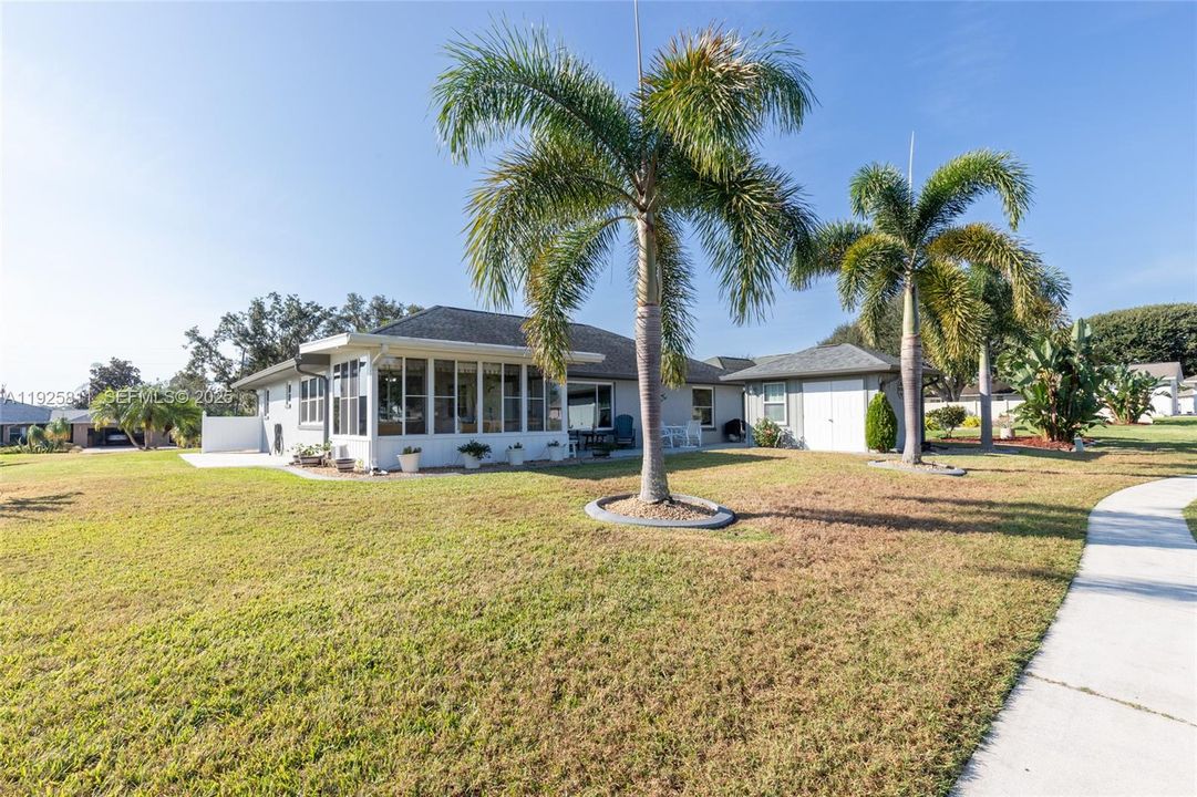 待售: $320,000 (2 贝兹, 2 浴室, 1475 平方英尺)