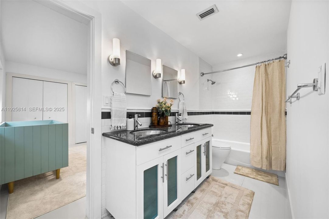 En Venta: $3,100,000 (5 camas, 4 baños, 3178 Pies cuadrados)