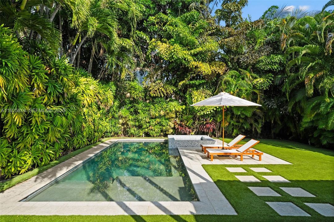 En Venta: $3,100,000 (5 camas, 4 baños, 3178 Pies cuadrados)