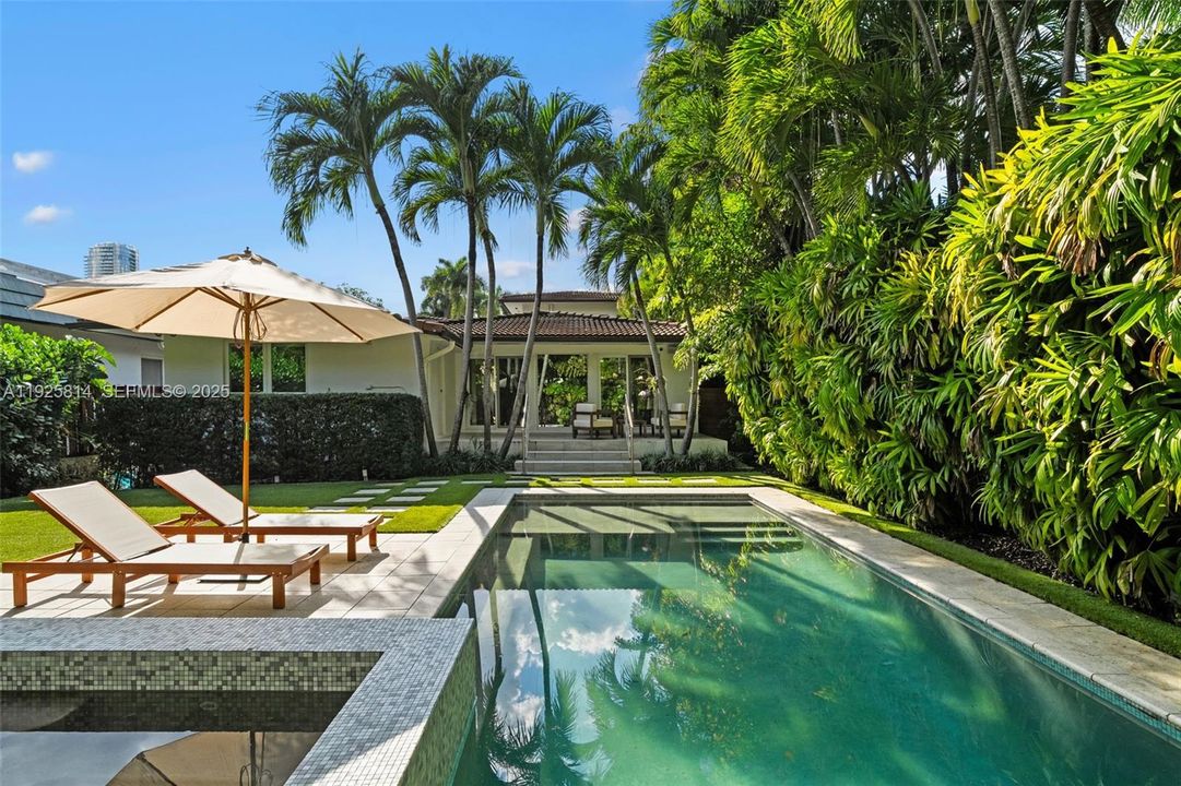 En Venta: $3,100,000 (5 camas, 4 baños, 3178 Pies cuadrados)